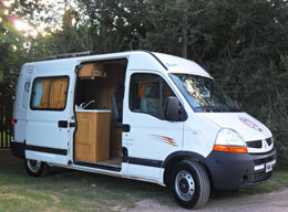 Pampero 4x2: Renault Master 2.5 TD